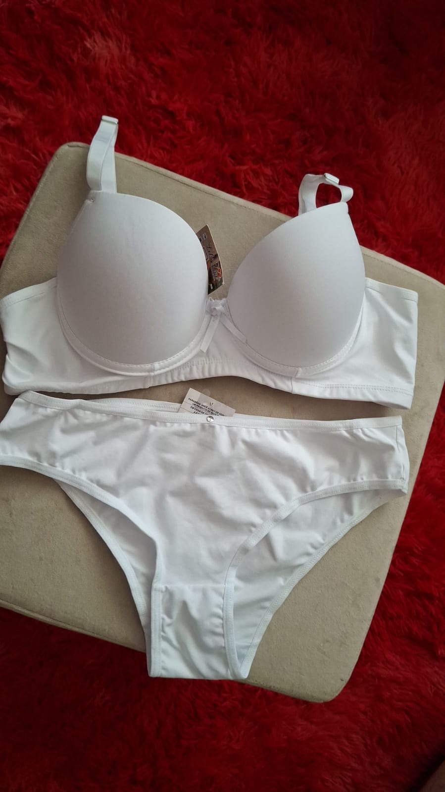 Conjunto feminina de Calcinha e Sutiã - Cor Branca  .jpeg