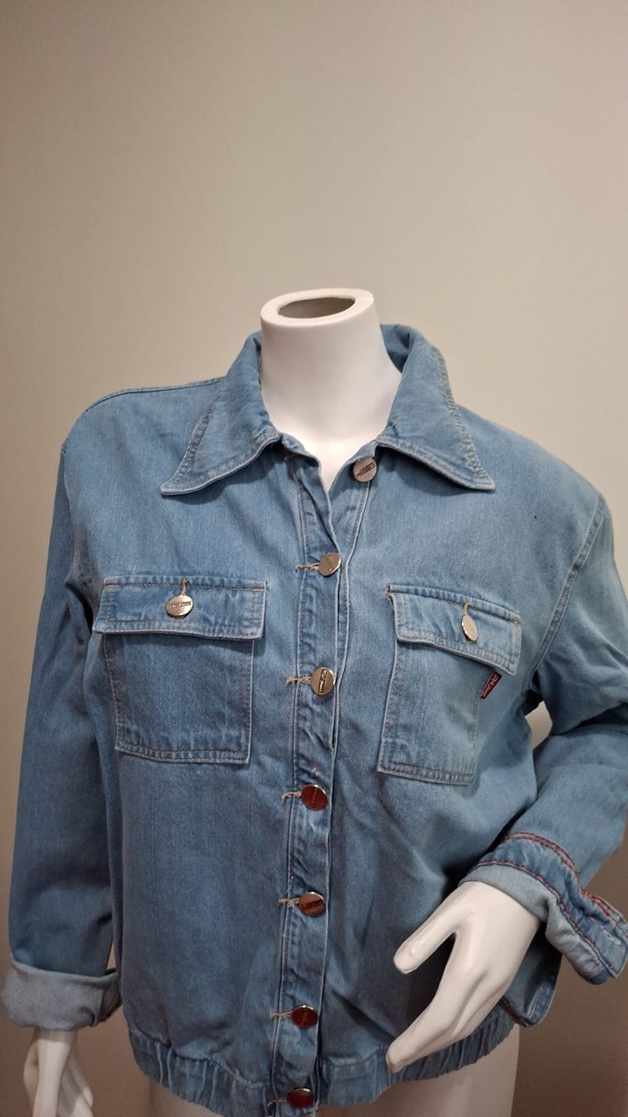 blusa jeans azul - feminina.jpeg